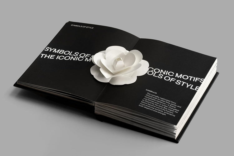 Fashion Unfolded: Pop-Up Chanel