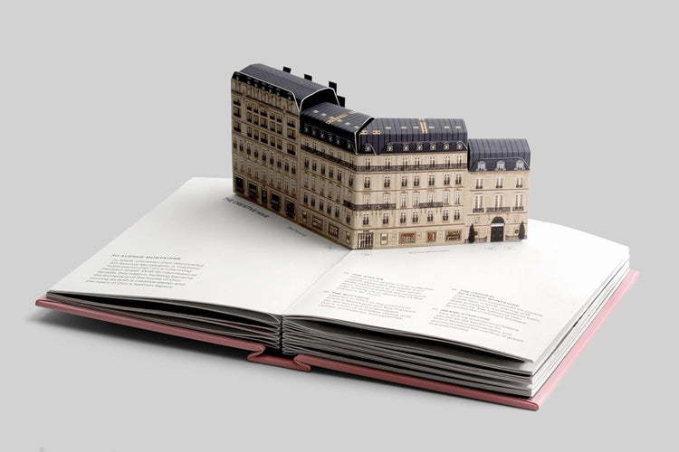 Fashion Unfolded: Pop-Up Dior